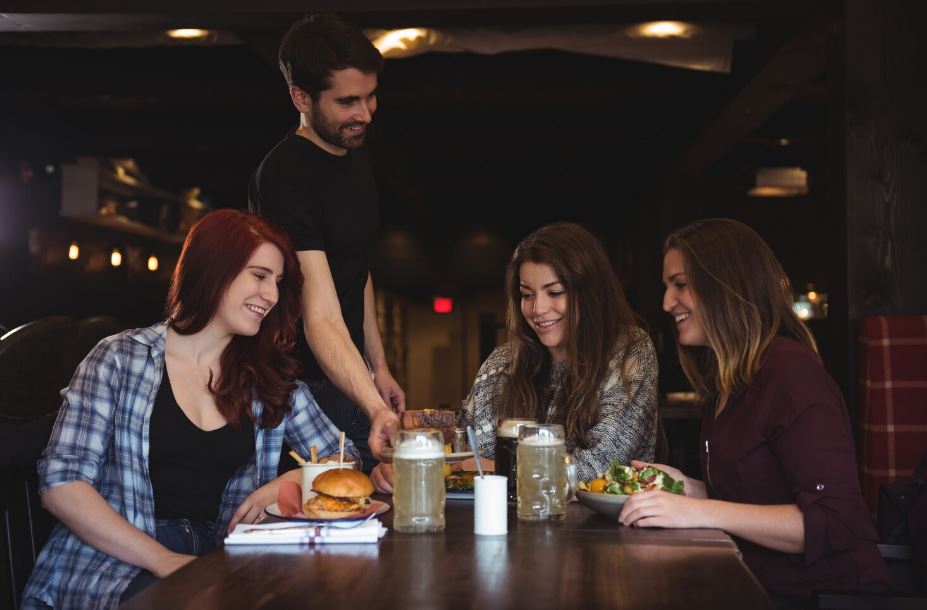 Late-Night Dining Is Becoming a Social Ritual for Young Brits — Here's What They're Actually Ordering
