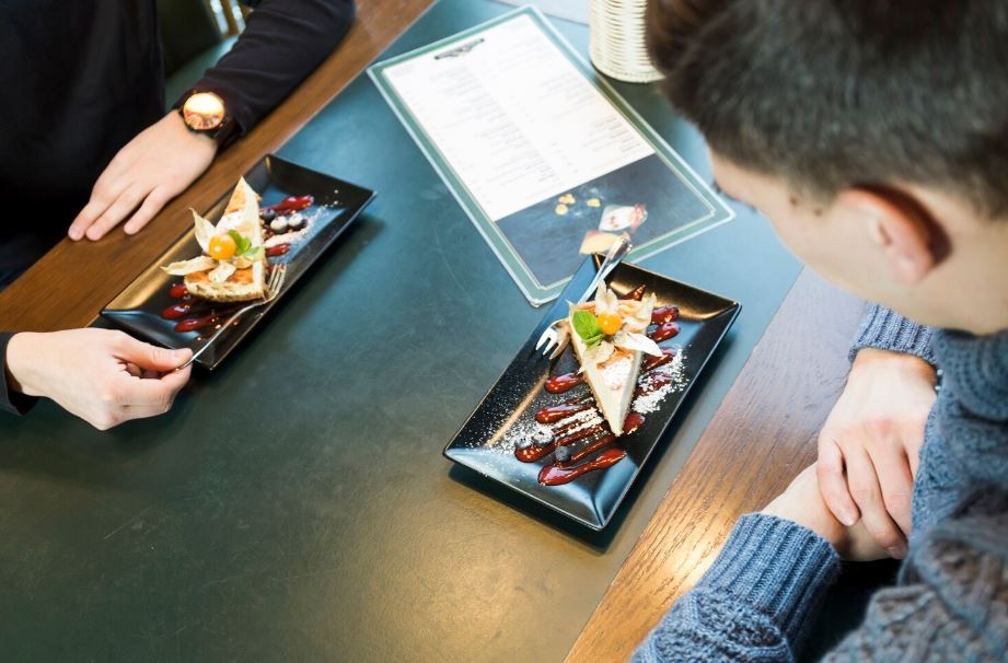 How Restaurants Are Secretly Using AI to Manipulate What You Order