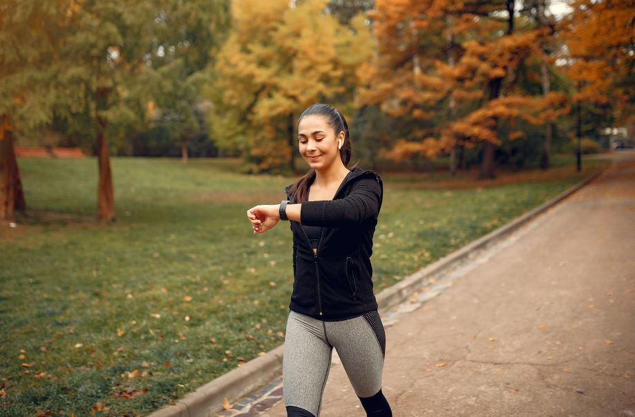 The 12-Minute Walk That's Replacing Hour-Long Workouts in 2026