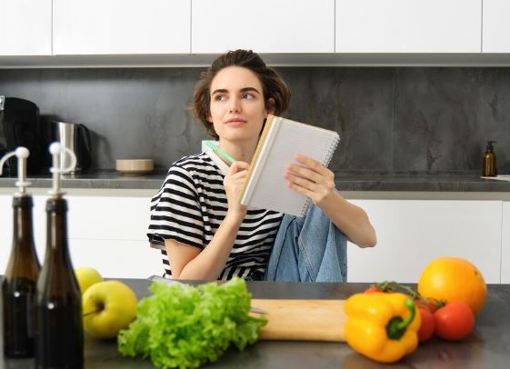 The Weight Loss Shopping List That Makes Healthy Eating Automatic Instead of Effortful