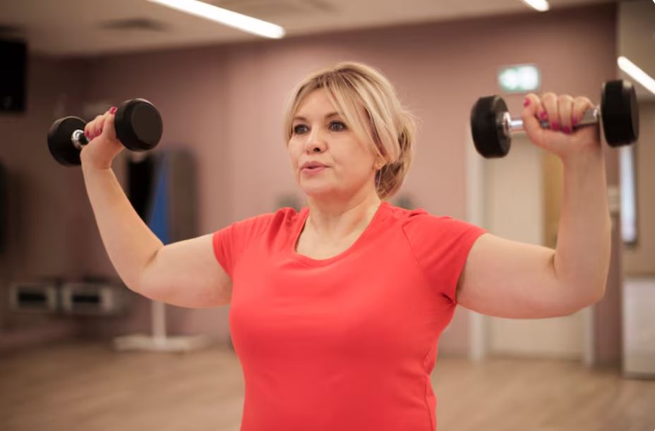 Why Women Over 40 Are Ditching Cardio for This Strength Trend