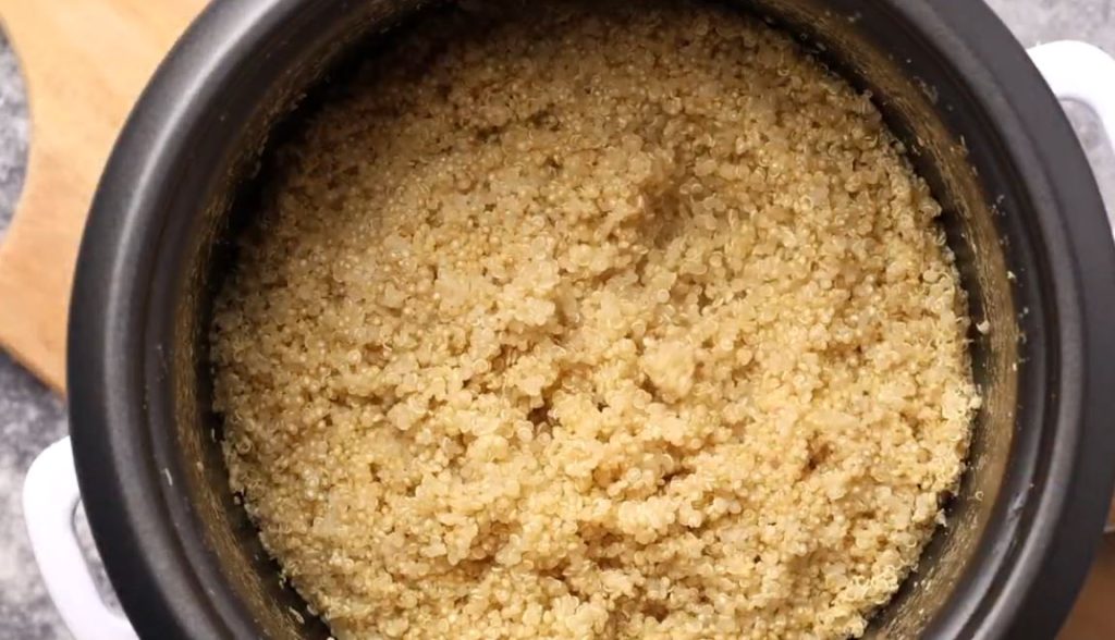 how to cook quinoa in rice cooker with chicken broth