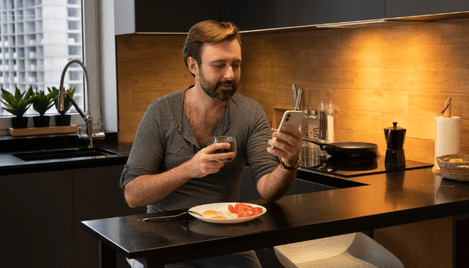 Why Dark Kitchens Are Quietly Taking Over Your Food Delivery Apps