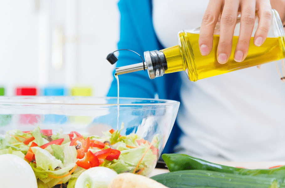 How Olive Oil Can Add 500 Calories to Your Week Without Changing a Single Meal