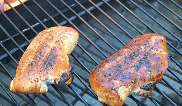 chicken should be cooked to an internal core temperature of