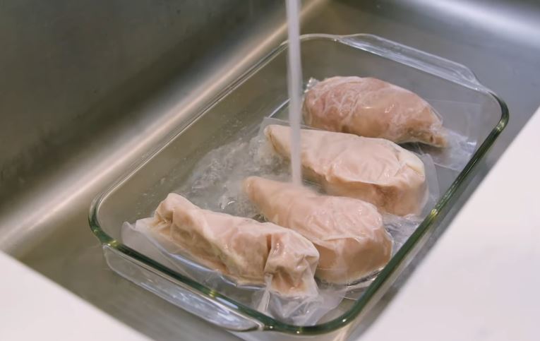 safest way to defrost chicken